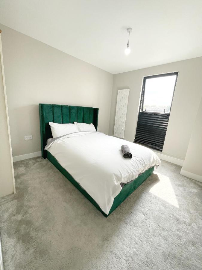 Modern Beach Apartment Southend-on-Sea Exterior foto
